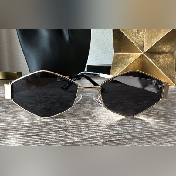 Viral trendy sunglasses A640 - Picture 2 of 3